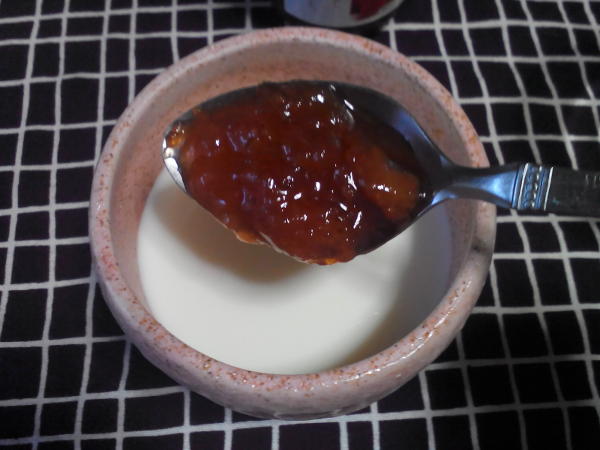 紅ほっぺの苺ジャムでいちごミルクを作る